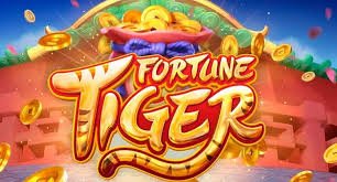 Live dealer spinning roulette wheel on qq777 login broadcast